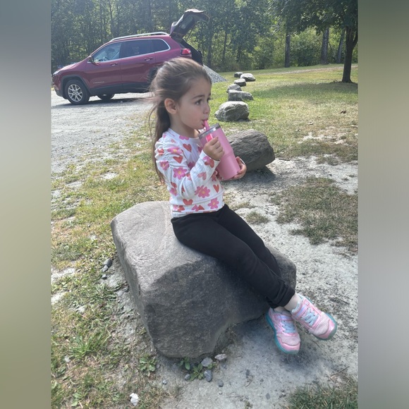 Meet your Posher, Danielle - Picture 11 of 16